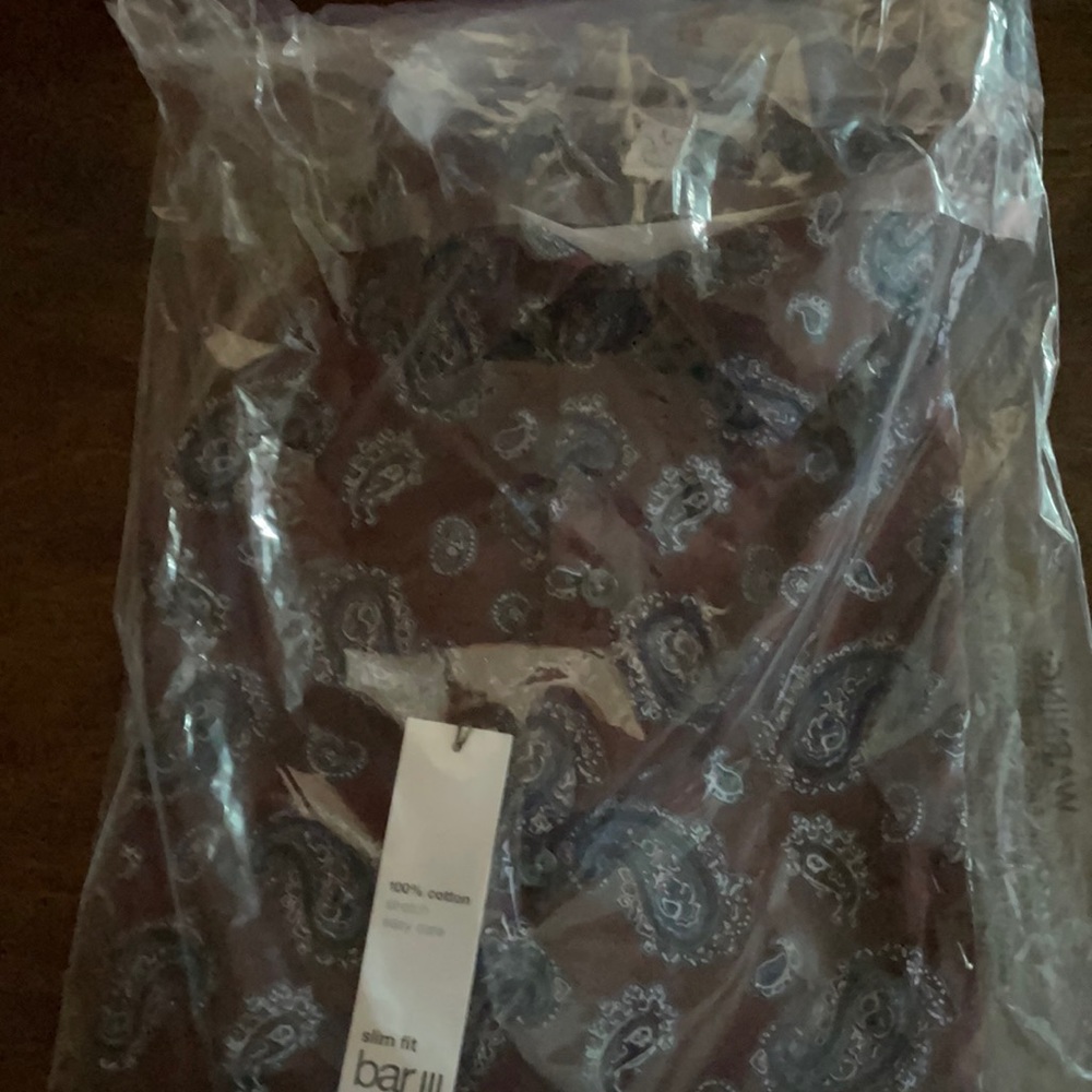 Men’s Medium bar III Shirt